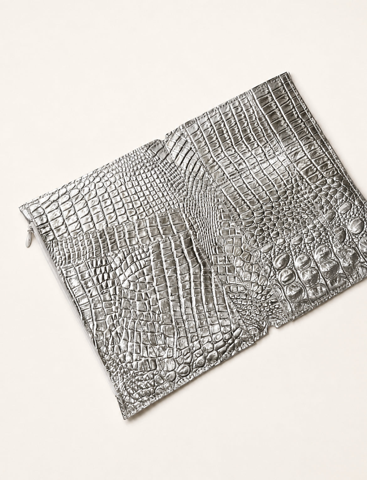 Silver Crocodile | A5